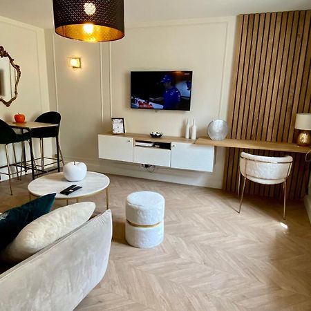 Superbe Appartement Terrasse Et Parking Gratuit Auxerre Buitenkant foto